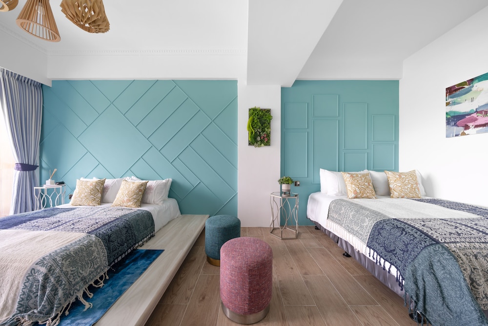 Quadruple Room, Balcony - Photo 3