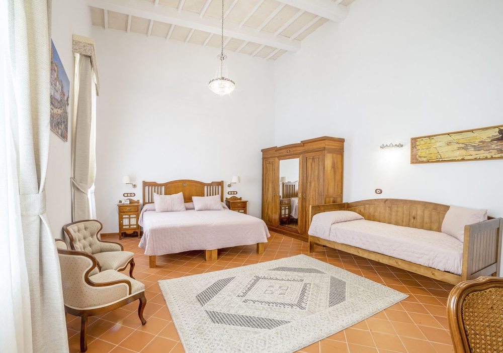 Superior Triple Room - Photo 1