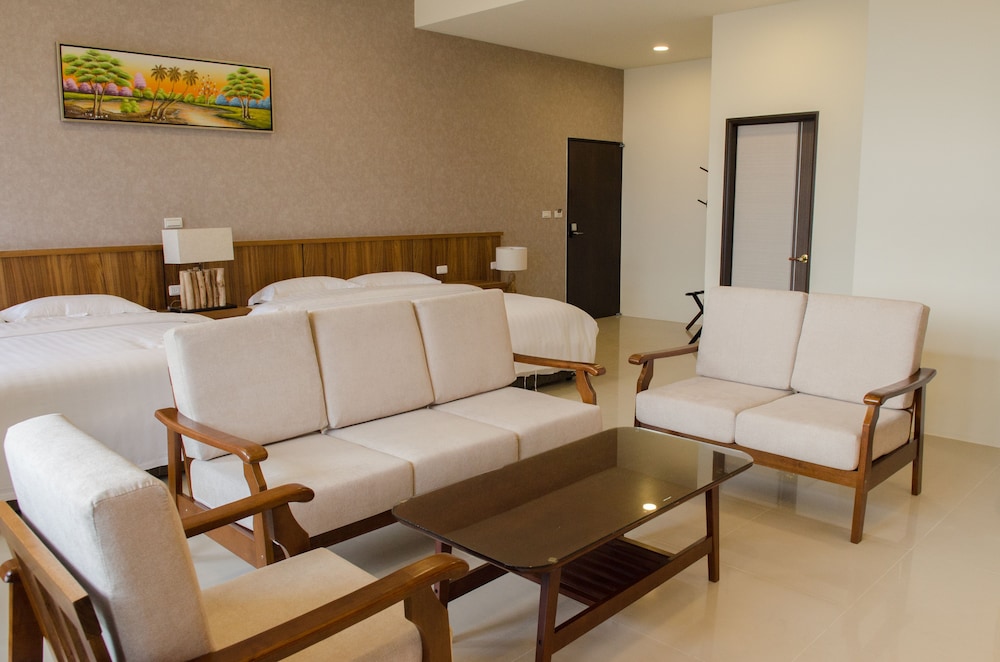 Deluxe Quadruple Room, Sea View photo 2