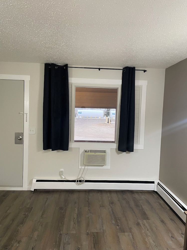 Basic Room photo 2