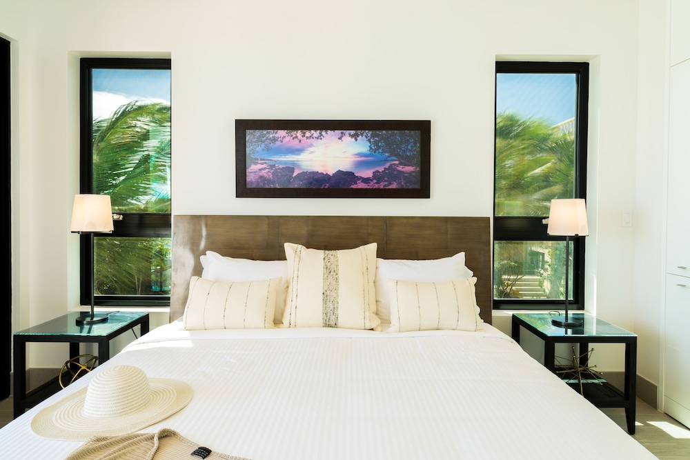 Luxury Suite, 2 Bedrooms, Ocean View, Corner - Photo 9