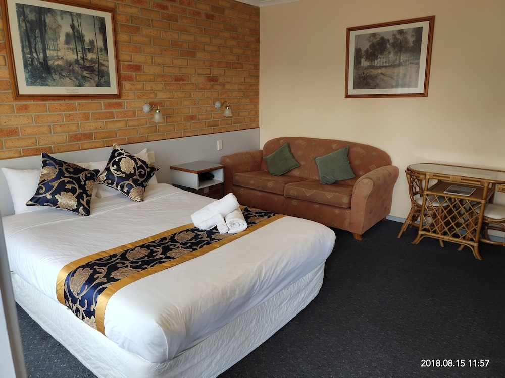 Luxury Spa Room - Photo 4