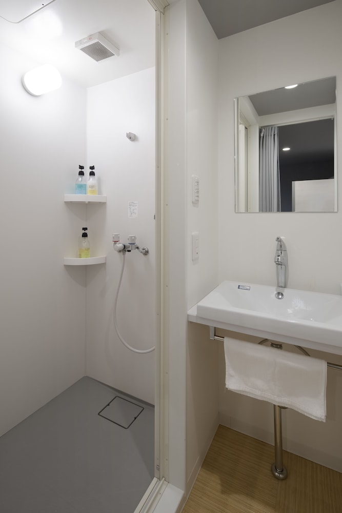 Business Twin Room - Photo 5