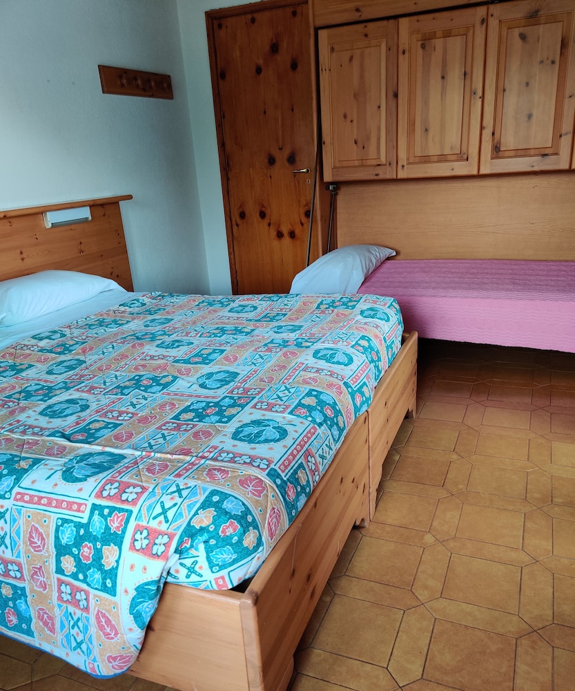 Classic Quadruple Room (4 PAX)