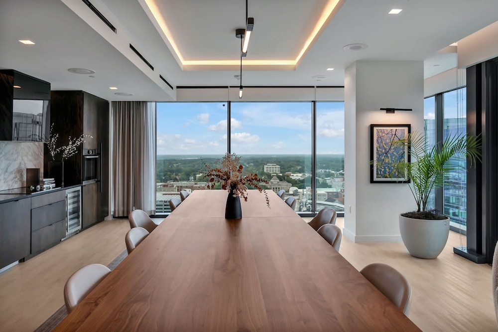 High-Rise Apt Raleigh Free Parking & Sunset View 2, Bilde 42