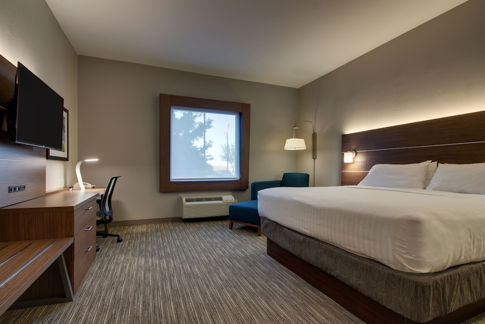Standard Room, 1 King Bed, Accessible (Communication, Accessible Tub) - Photo 1