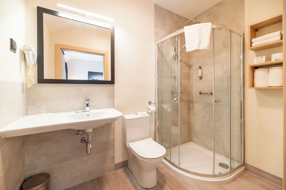 Standard Room - Photo 2