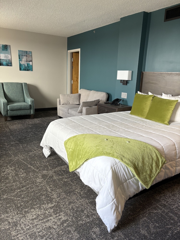 Deluxe Room, 1 Queen Bed with Sofa bed, Non Smoking photo 2