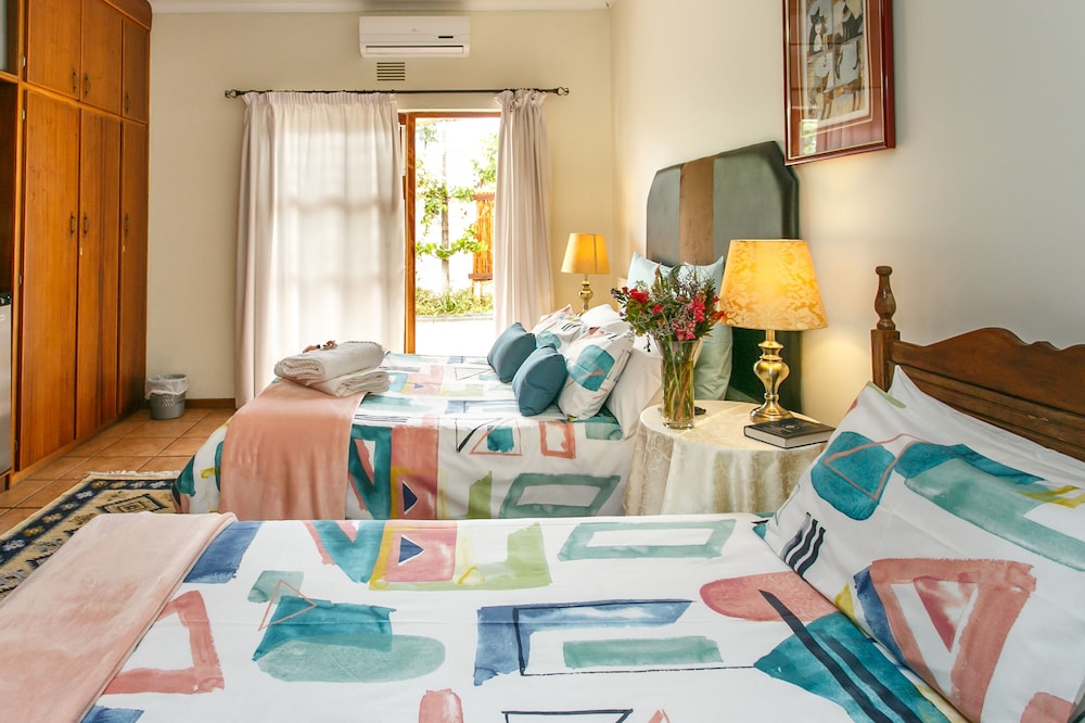 Room 4 photo 2
