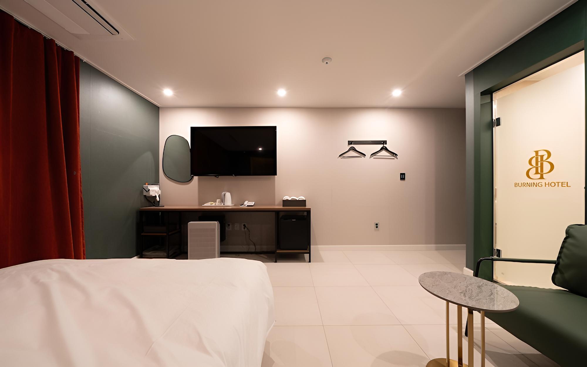Room (Semi-private room (styler bathtub Net) photo 1
