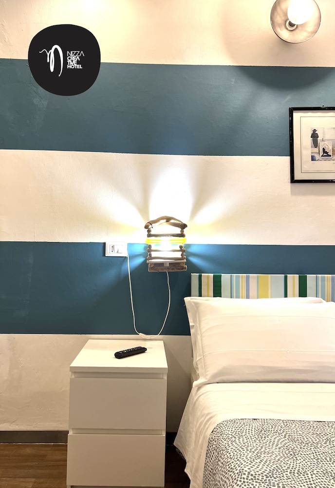 Double or Twin Room photo 3
