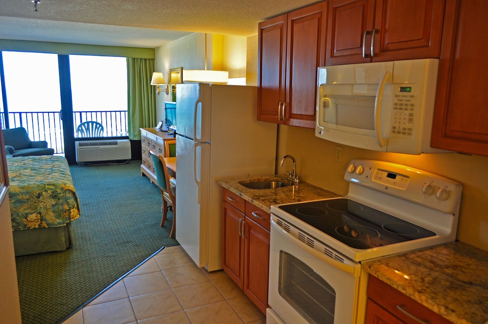 Standard Room, 2 Queen Beds, Kitchen, Oceanfront - Photo 10