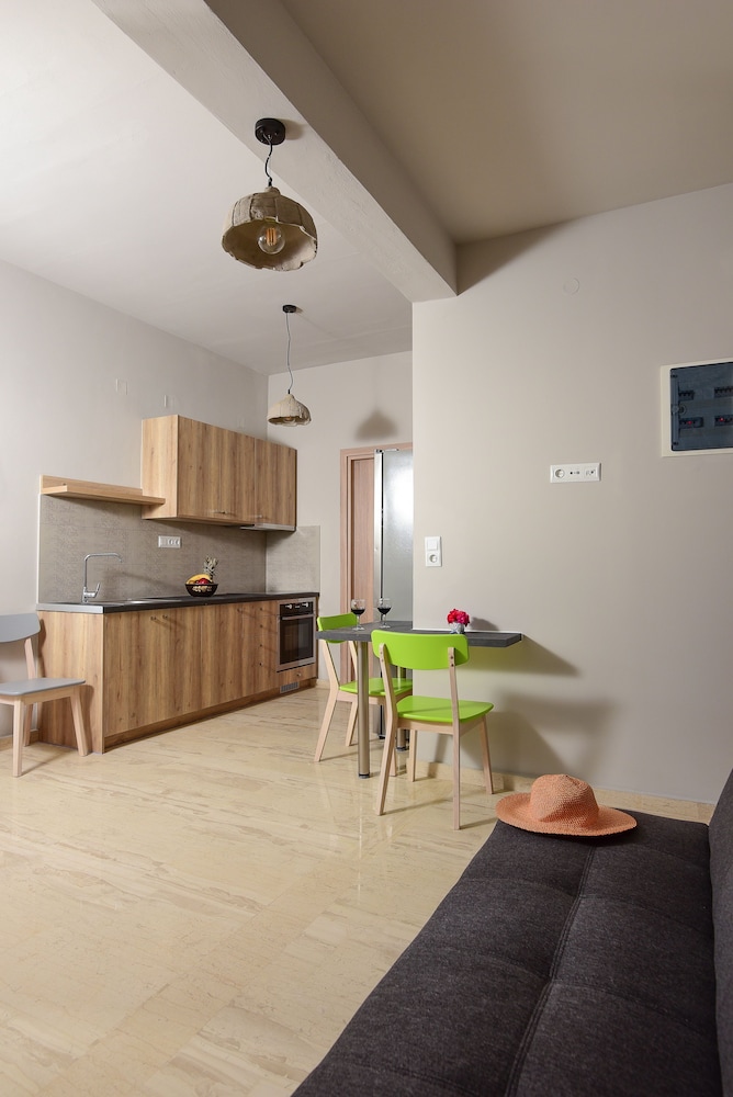 Family Apartment photo 2