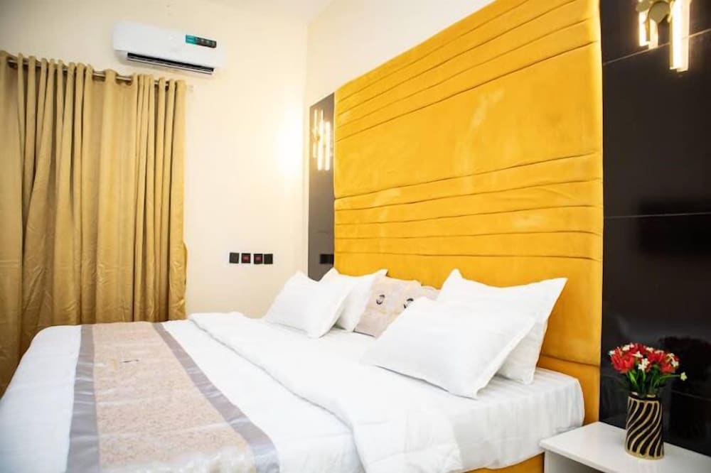 Economy Room, Balcony, City View