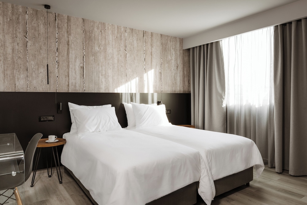 Superior Double Room, 1 Queen Bed with Sofa bed photo 3