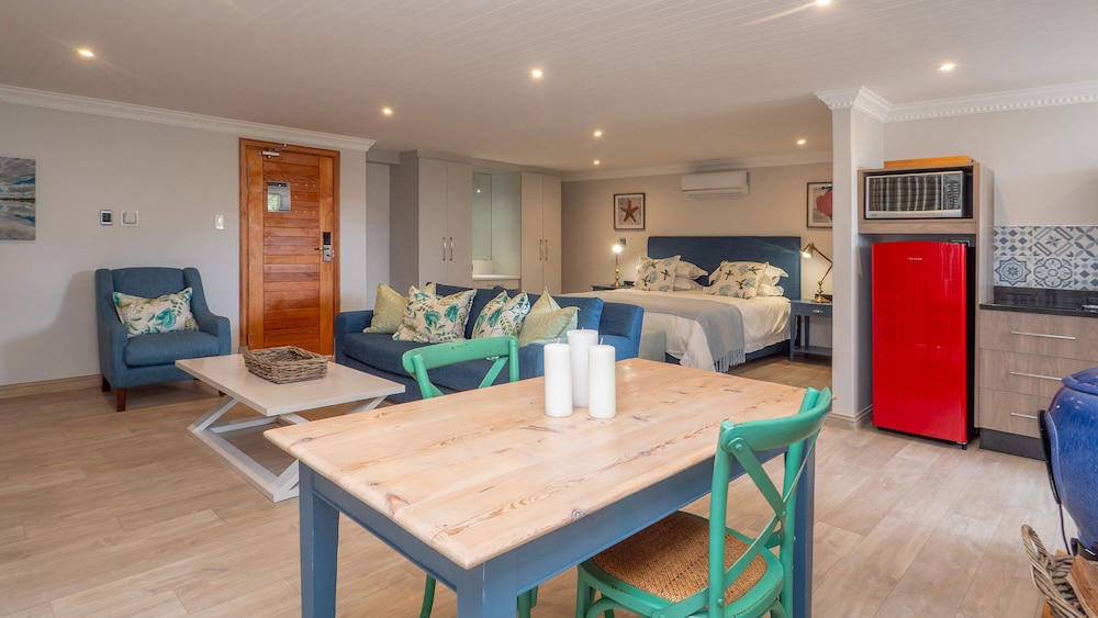 Luxury Studio Suite photo 1