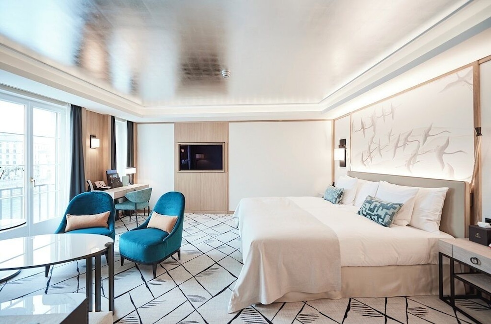 Riverside Junior Suite - Photo 1