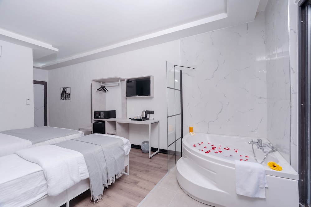 Comfort Double Room - Photo 9