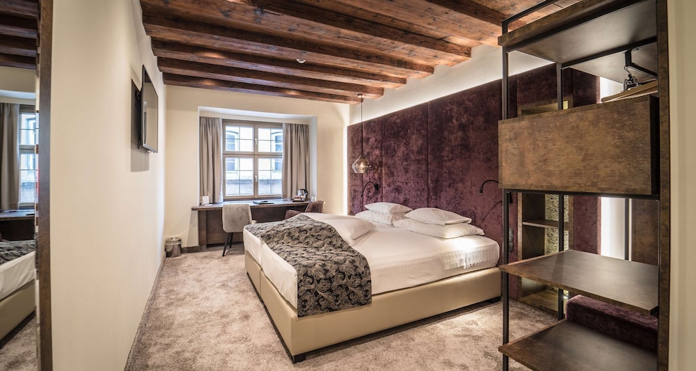 Traditional Room, 1 Double Bed - Photo 3