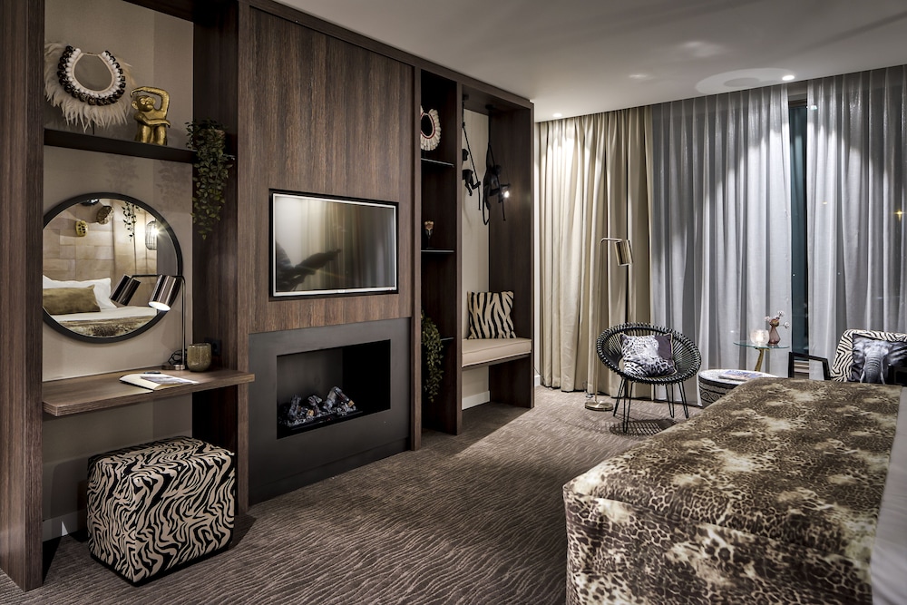 Suite (Safari) photo 2