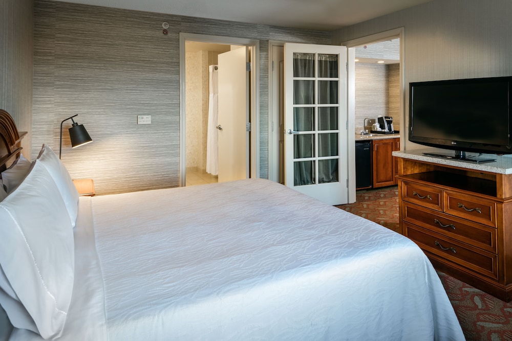 Suite, Accessible - Photo 2