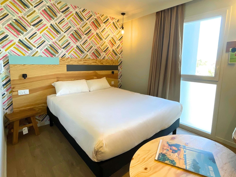 Room, Multiple Beds (Pop) - Photo 2