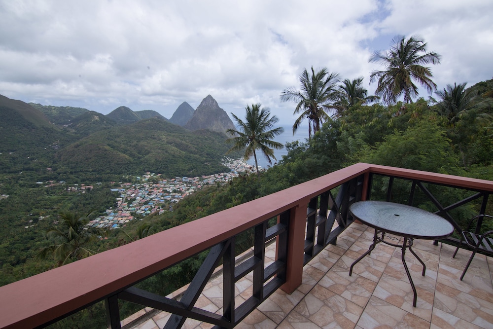 Standard Room, Hill View (escape)