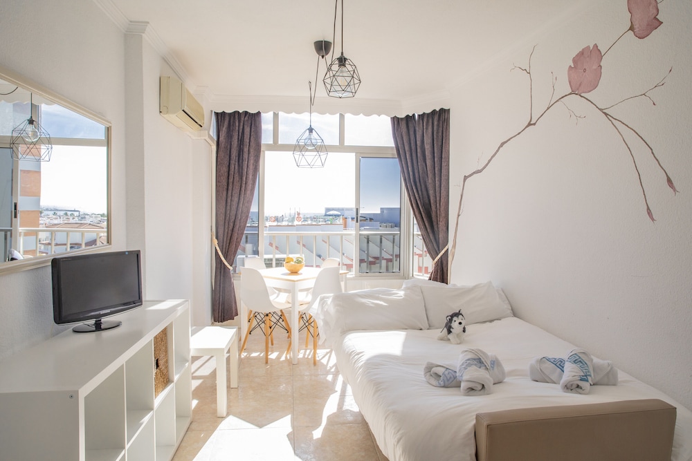 Apartment photo 2