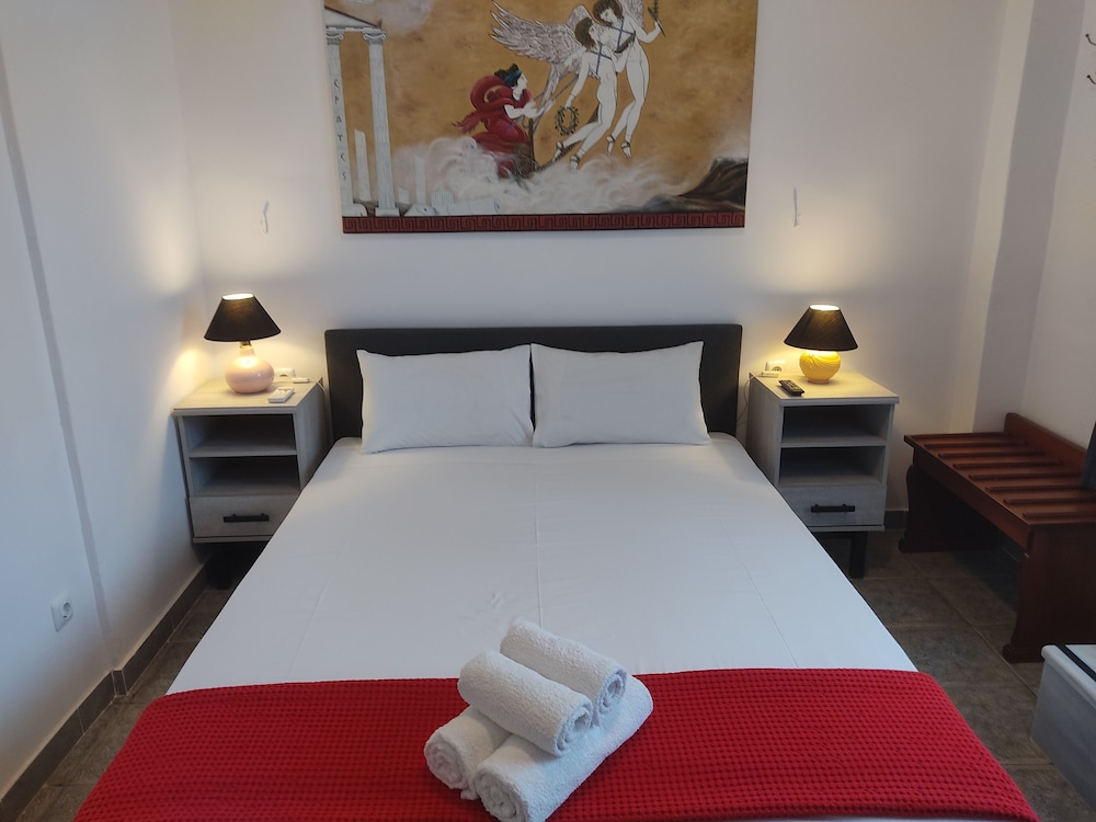 Basic Double Room (Art Room No1) photo 3