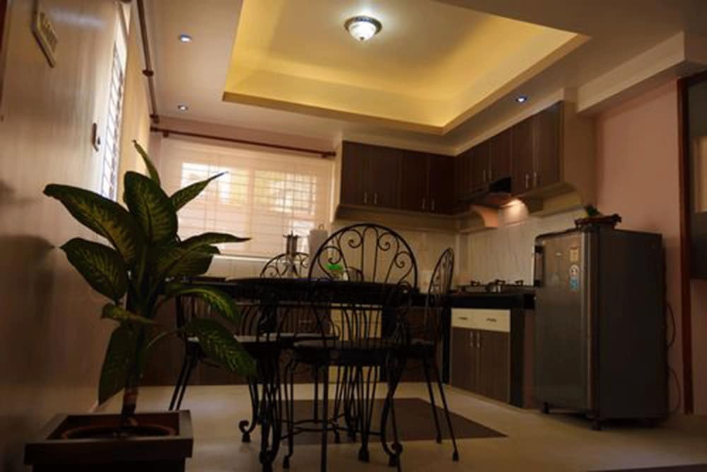 Deluxe Apartment, 2 Bedrooms, Kitchen, Garden Area photo 2