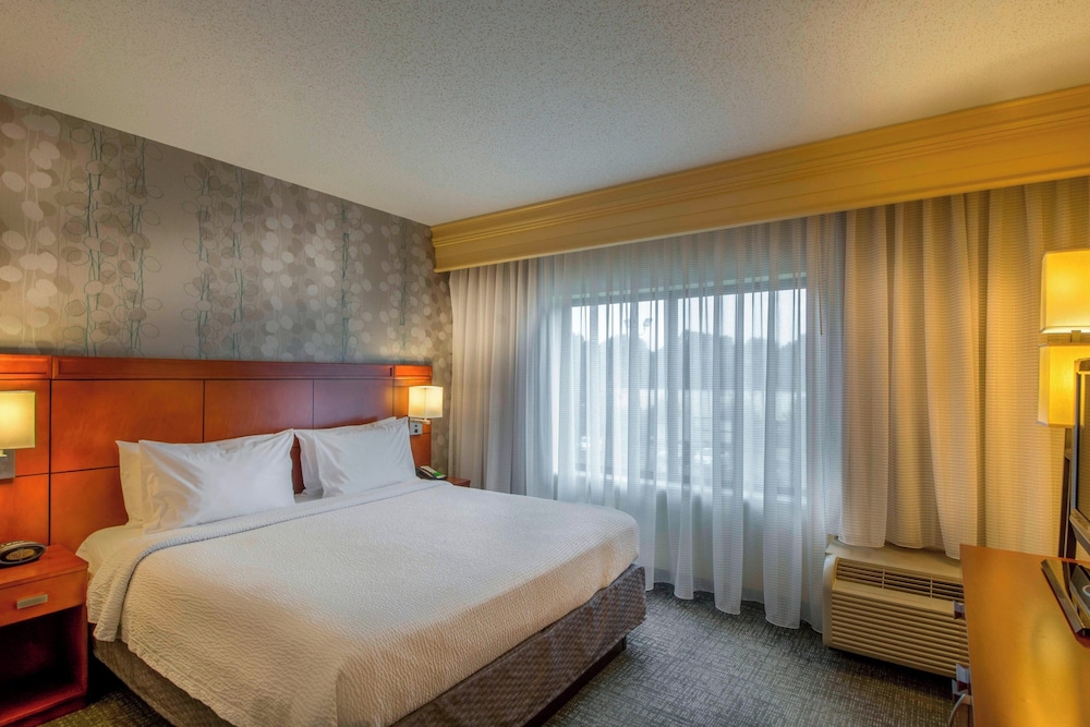 Suite, 1 Double Bed photo 2
