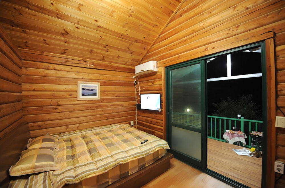 Bungalow photo 1