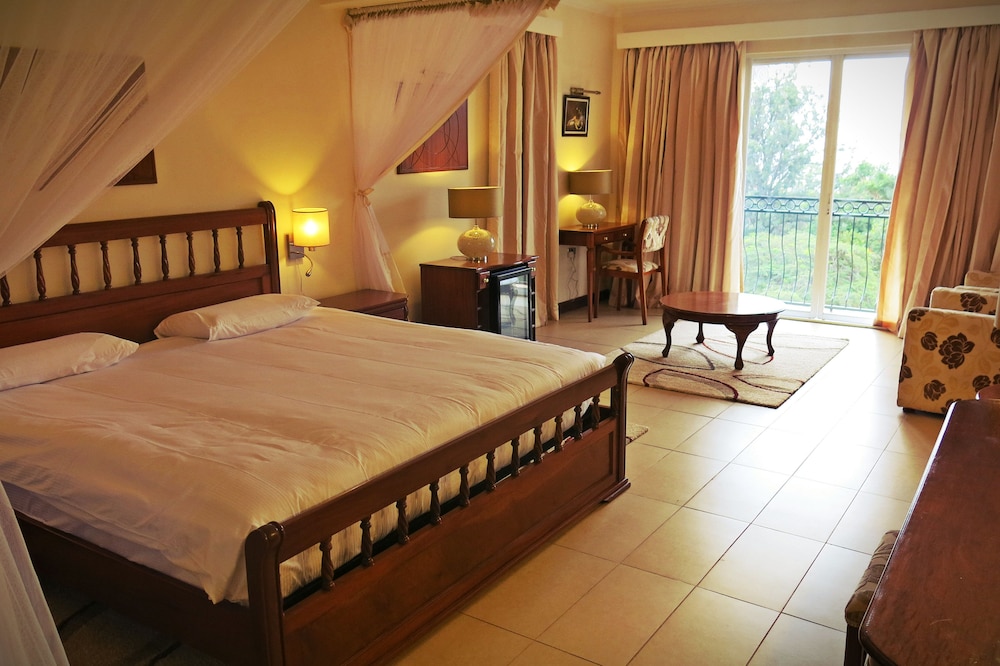 Deluxe Double Room, 1 King Bed, Lake View photo 1