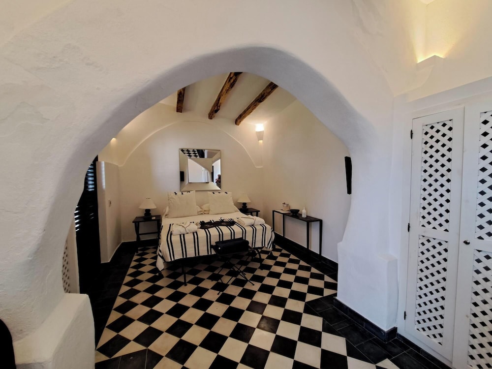 Deluxe 1 Double Room