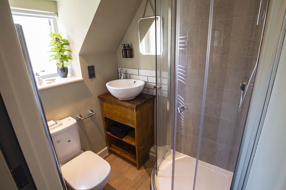 Standard Double Room, Ensuite (Room 1) - Photo 4