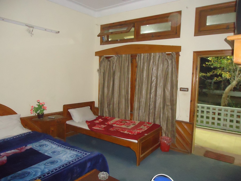 Standard Double Room photo 3