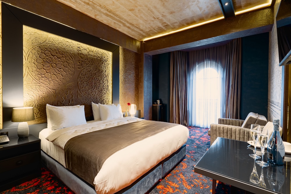 Deluxe Double or Twin Room, Sea View - Photo 15