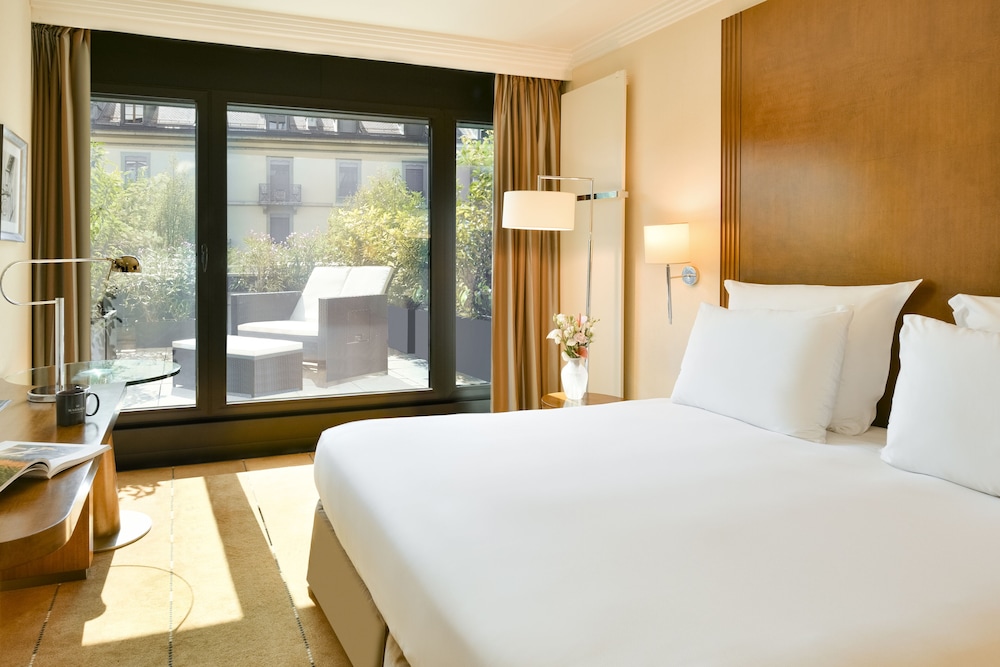 Executive Double Room, Terrace - Photo 5