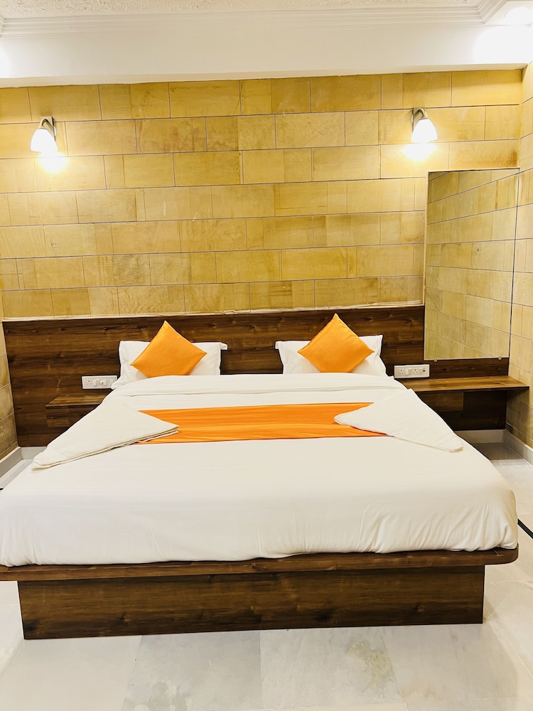 Standard Double Room - Photo 1