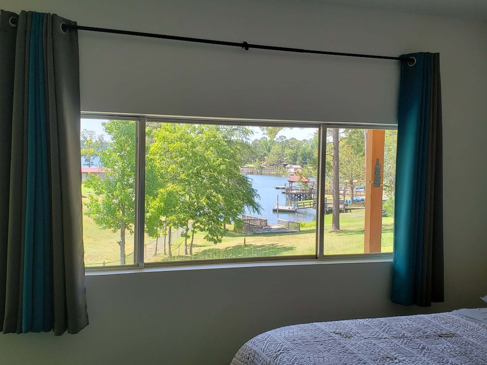 Single Room, Lake View photo 3