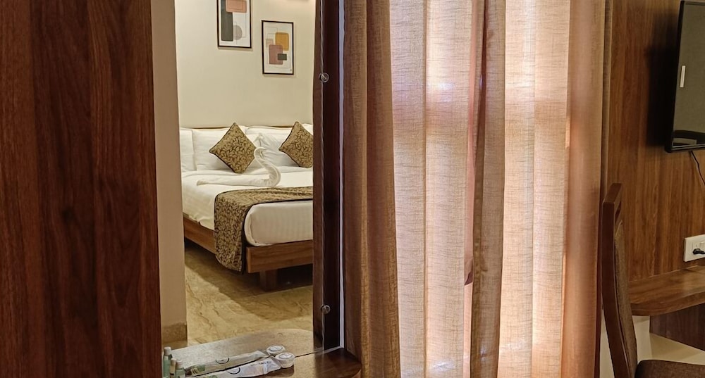 Classic Triple Room - Photo 13