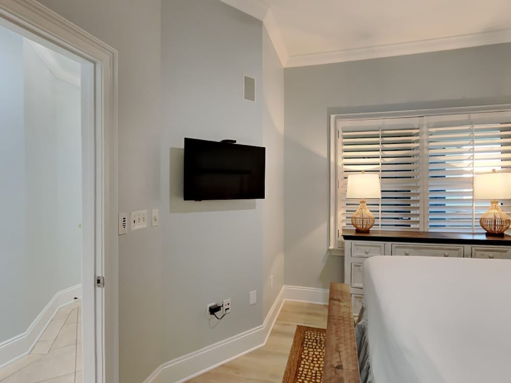 Condo (#203C - No Pets) photo 1