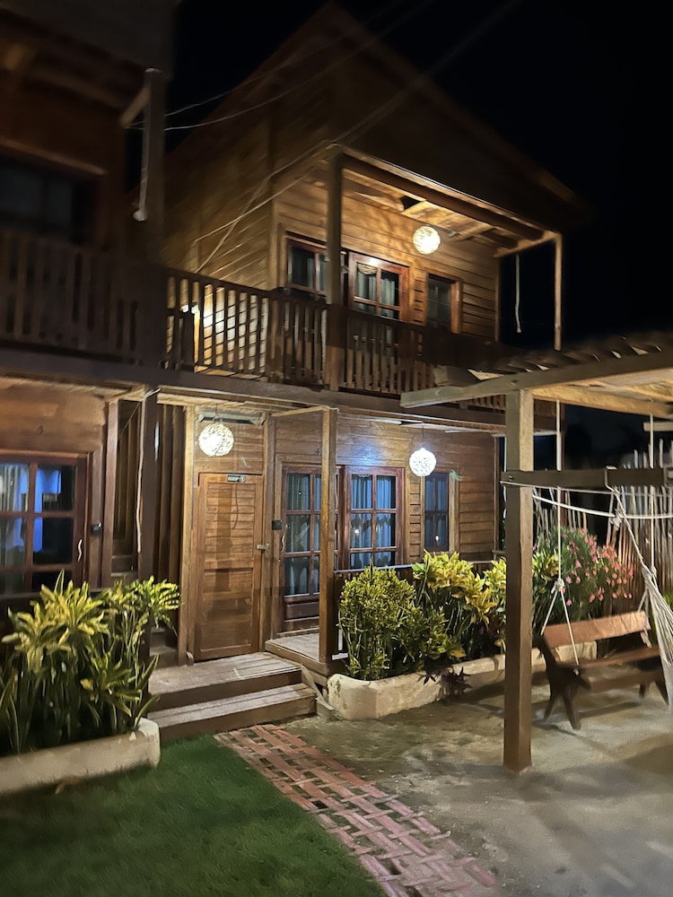 Basic Cabin photo 3