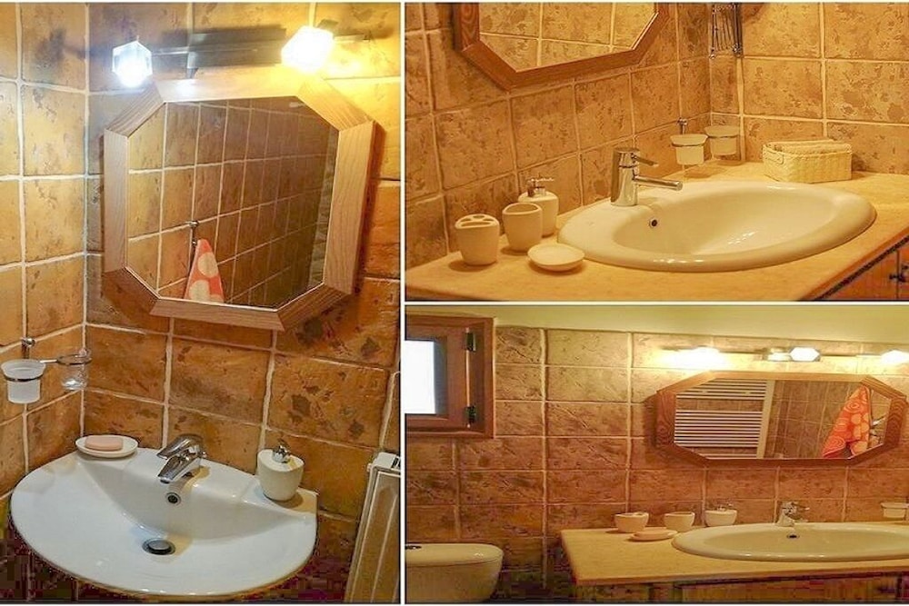 Family Villa, Multiple Beds, Non Smoking, Mountain View photo 2