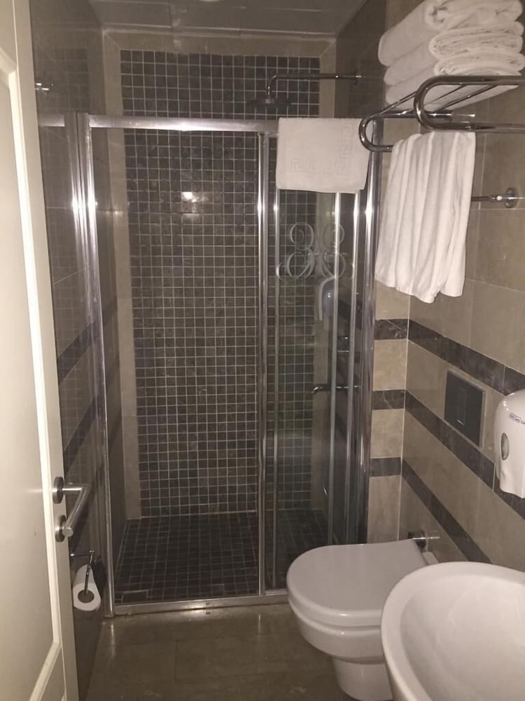 Standard Twin Room, 1 Bedroom photo 3