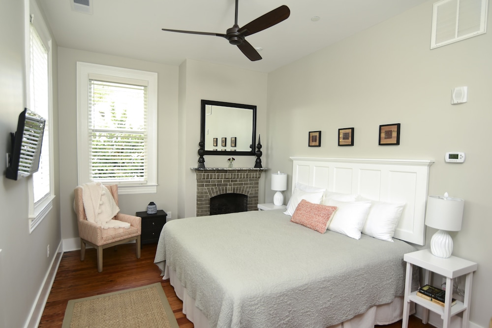 Luxury Room, 1 King Bed