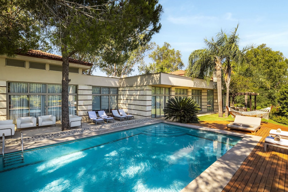 Presidential Villa, Multiple Beds (Presidential Villa)