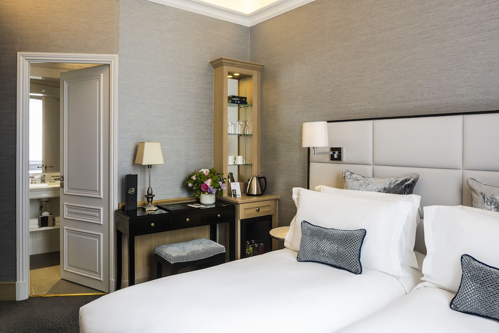 Classic Room, 1 Queen Bed photo 2