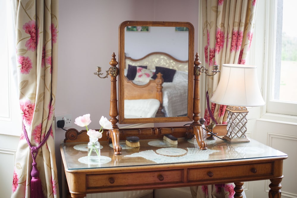 Superior Double Room, 1 Queen Bed, Ensuite, Garden View photo 3