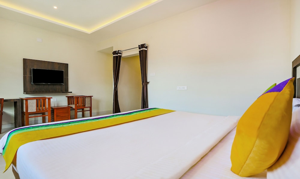 Deluxe Room - Photo 7